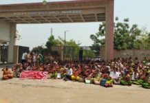 అంగన్వాడీల సమస్య లు పరిష్కరించాలి.