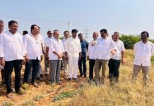 రెడ్డి కమ్యూనిటీ హాల్ స్థలాన్ని పరిశీలించిన బివి జగనేశ్వర్ రెడ్డి