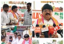 విశ్వబ్రాహ్మణ సంఘం చెక్క కార్మికుల దినోత్సవం సందర్భంగా ఆవు దూడ గుర్తు పై ఓటు వేయాలని అభ్యర్థన