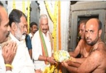 పుంగనూరు: మడుగు తెరువు లాగిన పెద్దిరెడ్డి