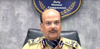 “ఎక్స్ట్రీమిజంపై గట్టి దెబ్బ.. 42 మంది మావోయిస్టుల లొంగుబాటు !