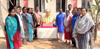 ఆదర్శప్రాయుడు అంబేద్కర్ ఎస్.ఎం.సి.ఛైర్మన్ దగ్గుబాటి రాంబాబు