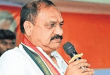 కేసీఆర్ను దగ్గర నుంచి చూస్తే కథేమిటో అర్థమవుతుంది: టీ పీసీసీ చీఫ్