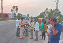 ప్రజల భద్రత కోసం పోలీసుల ముమ్మర అవగాహన కార్యక్రమాలు.