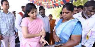 “ధాన్యం కొనుగోళ్లలో వేగం పెంచండి.. రైతులకు ఇబ్బందులు కలగకూడదు: కలెక్టర్ స్నేహ శబరీష్”