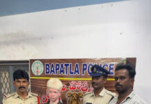 గంటల వ్యవధి లో కనబడని పిల్లవాడిని కనుగొన్న ఎస్ ఐ శివకుమార్ యాదవ్ |