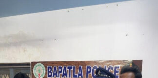 గంటల వ్యవధి లో కనబడని పిల్లవాడిని కనుగొన్న ఎస్ ఐ శివకుమార్ యాదవ్ |