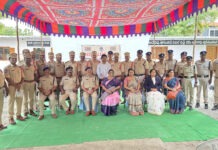 లోక్ అదాలత్ సక్సెస్: పోలీసు అధికారులకు జిల్లా జడ్జి ప్రశంసలు