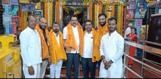 చీర్యాల లక్ష్మీనరసింహస్వామిని దర్శించుకున్న కాంగ్రెస్ నేత మహేష్ గౌడ్.