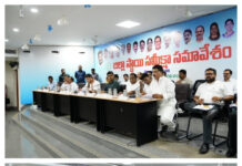 కూకట్పల్లి అభివృద్ధిపై కలెక్టర్తో ఎమ్మెల్యే మాధవరం భేటీ!