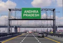ఆంధ్రప్రదేశ్ రాజకీయాల కేంద్రబిందువు ఎవరు?