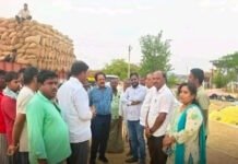 రైతులకు ఇబ్బంది లేకుండా కొనుగోలు చేపట్టాలి: అదనపు కలెక్టర్