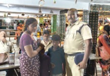 పోలేరమ్మ తిరునాళ్లలో ‘శక్తి టీం’ మానవత్వం – తప్పిపోయిన చిన్నారులు తల్లిదండ్రుల చెంతకు..
