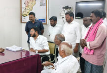 రూరల్ సీఐని కలిసిన ఎర్రకోట రాజీవ్ రెడ్డి