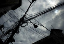 Power Crisis Triggers Political Sparring