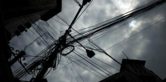 Power Crisis Triggers Political Sparring