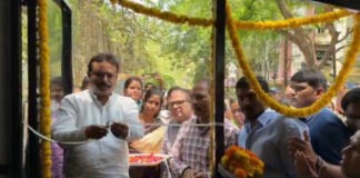 “శ్రీగణేష్ ప్రారంభించిన ఇందిరా మహిళా శక్తి క్యాంటిన్.|