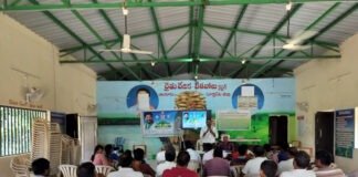రైతులు నూతన పద్ధతులను పాటించాలి- వ్యవసాయ శాస్త్రవేత్తలు
