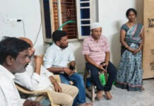 వైఎస్సార్సీపీ నేత ఇంటిపై జేసీబీ దాడి: నాయకుల ఖండన.
