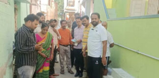 మీ వార్డులో – మీ ఎమ్మెల్యే’ కార్యక్రమంలో షాజహాన్ బాషా.|