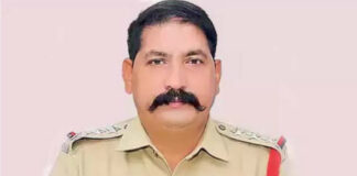 ఎట్టకేలకు లొంగిపోయిన మాజీ సీఐ చిన్నా మల్లయ్య