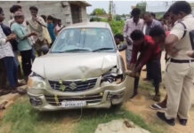 పుంగనూరు:మైనర్ డ్రైవర్ కారు ఇంటి గోడను ఢీకొట్టింది|