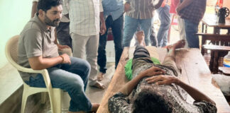 ఇంటికి వెళ్లి పరామర్శించి నా మేయర్ దర్ని మధుకర్|