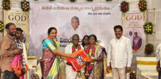 కనిగిరి MBR ఫంక్షన్ హాల్లో విజయ్ కుమార్ పదవీ విరమణ సన్మానం|