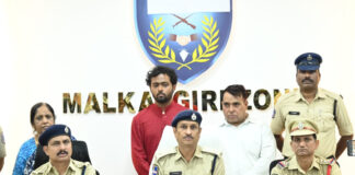 “2BHK మోసగాళ్ల ఆటకట్టించాం: డీసీపీ శ్రీధర్”|
