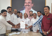 “ఎంపీ ఈటల రాజేందర్ను కలిసిన సాయిబాబా నగర్ కాలనీ ప్రతినిధులు.”|