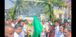 నూతన బస్సు సర్వీసు ప్రారంభించిన ఎమ్మెల్యే గండ్ర సత్యనారాయణ రావు