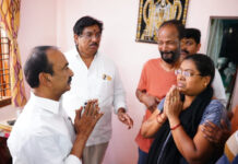 “అల్వాల్ విషాద బాధిత కుటుంబాన్ని పరామర్శించిన ఎంపీ ఈటల రాజేందర్.|