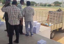 నియోజకవర్గాలకు SIR ఎన్యూమరేషన్ ఫారాల తరలింపు.|