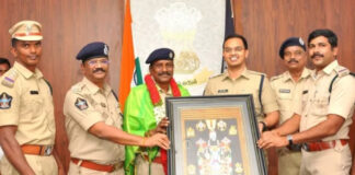 ఏఆర్ డీఎస్పీ రామకృష్ణకు పోలీసుల ఘన వీడ్కోలు.