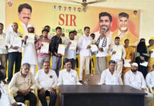 యర్రగొండపాలెంలో 29 మందికి సీఎంఆర్ఎఫ్ చెక్కుల పంపిణీ|