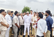 లక్సెట్టిపేటలో ధాన్యం గోదాముల కోసం ఎమ్మెల్యే స్థల పరిశీలన|