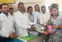 విద్యా ప్రారంభోత్సవంలో ఎమ్మెల్యే గండ్ర సత్యనారాయణ |