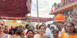 పట్టాభిరామస్వామి ధ్వజ ప్రతిష్ఠలో డా. గొట్టిపాటి లక్ష్మి|