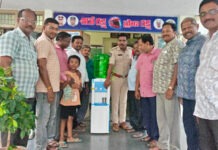 వేటపాలెం పోలీస్ స్టేషన్ కి వాటర్ కూలింగ్ రిఫ్రిజిరేటర్ బహుకరణ