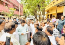 “బస్తీల బాట పట్టిన ఎమ్మెల్యే శ్రీగణేష్.. నవ కంటోన్మెంట్ లక్ష్యంగా క్షేత్రస్థాయి పర్యటన”.|