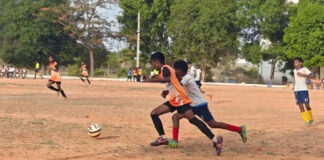 ఫుట్ బాల్ సెమీఫైనల్ మ్యాచ్ అతిధిగా కేంద్రీయ విద్యాలయ ప్రిన్సిపల్.|