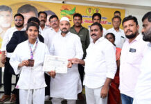 కరాటే క్రీడాకారులకు అభినందనలు|