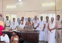 Chowdepalle: శ్రీ బోయకొండ గంగమ్మ దేవస్థానంలో రికార్డ్ స్థాయిలో 54 రోజులకు రూ. 1.25 కోట్ల హుండీ ఆదాయం. వివరాలు వెల్లడించిన ఈఓ ఏకాంబరం.|
