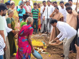 మహాత్మా గాంధీ జాతీయ గ్రామీణ ఉపాధి హామీ పథకం (MGNREGA) స్థానంలో కేంద్ర ప్రభుత్వం VB-G RAMG (వికసిత్ భారత్ – గ్యారెంటీ ఫర్ రోజ్గార్ అండ్ ఆజీవికా మిషన్ – గ్రామీణ్) పథకాన్ని ప్రవేశపెట్టింది