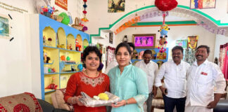 ఈదర గ్రామంలో టీడీపీ కార్యకర్త గోవిందరెడ్డి నివాస సందర్శన|
