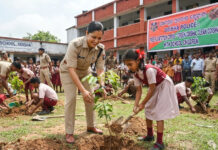 Odisha Police Plant Trees With School Children|