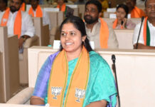 ప్రజల సమస్యలను అధికారుల దృష్టికి తీసుకెళ్లిన మురళీకృష్ణ|