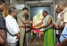 Annamayya: జిల్లా ఎస్పీ ధీరజ్ కునుబిల్లి ఐపీఎస్ కలికిరి శ్రీ ఎల్లమ్మ తల్లి జాతర ముందస్తు భద్రతా ఏర్పాట్లు, ట్రాఫిక్ మళ్లింపులను క్షేత్రస్థాయిలో పరిశీలించారు.