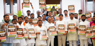 ఫీజు బకాయిలపై బీజేపీ యువ మోర్చా పోరుబాట.|