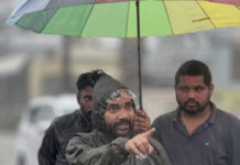 భారీ వర్షాలు: మంచిర్యాలలోని వివిధ డివిజన్లలో మేయర్ పర్యటన|